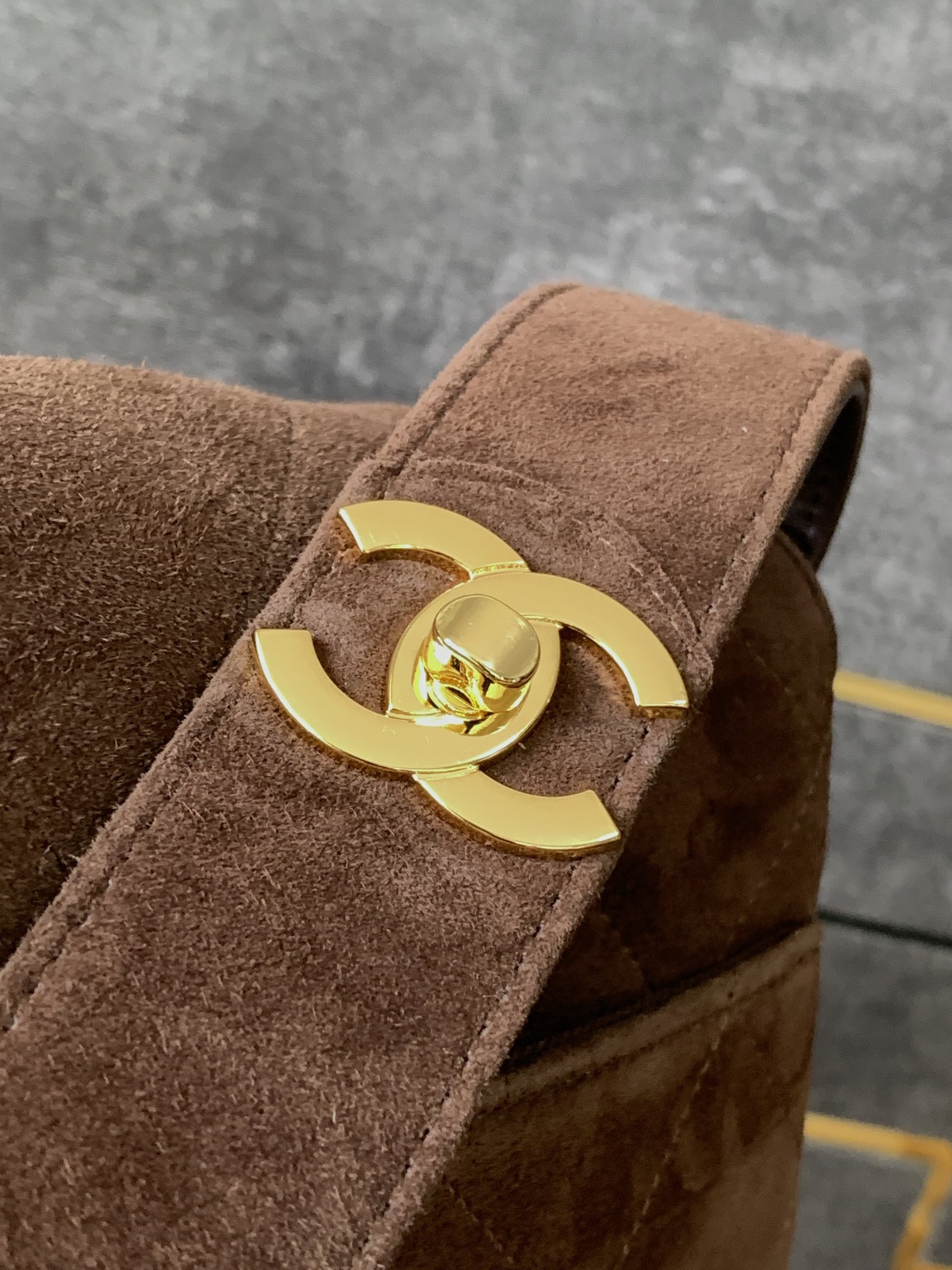 Ch@nel Vintage Flap Bag-28X 12.5 X 24CM