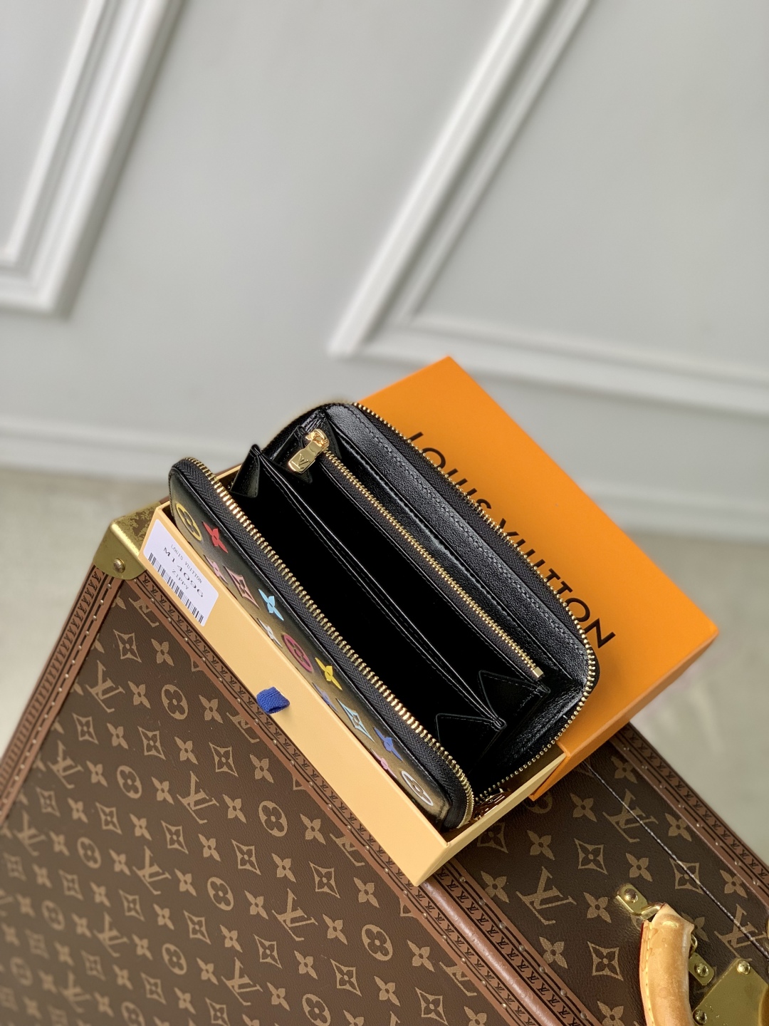 LV Milkieway Wallet-M14096-19.5 x 10.5 x 2.5CM