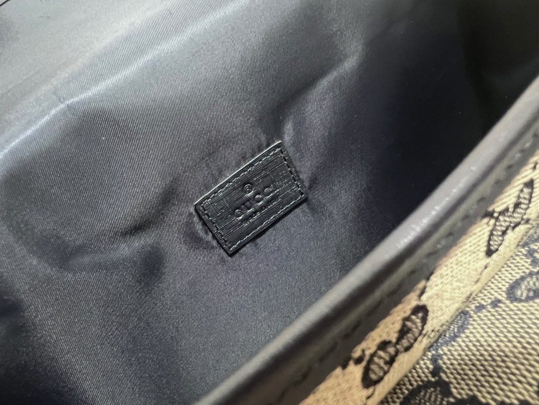 Gv*c* kids back to school clothing collection-25 × 29 × 10cm