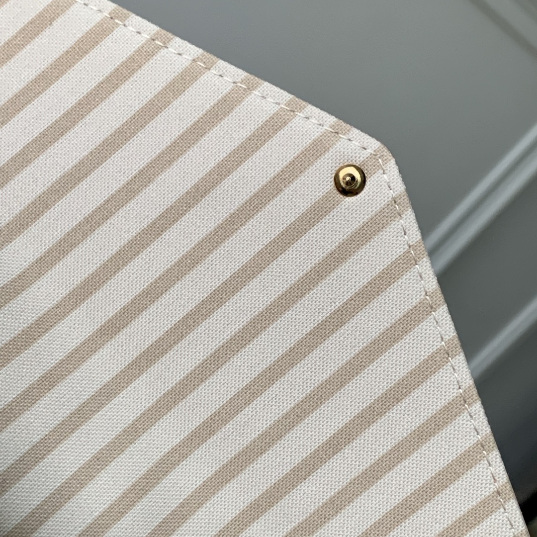 l0vis Vvtt0n pochette félicie wallet -m61276-21*12*3cm