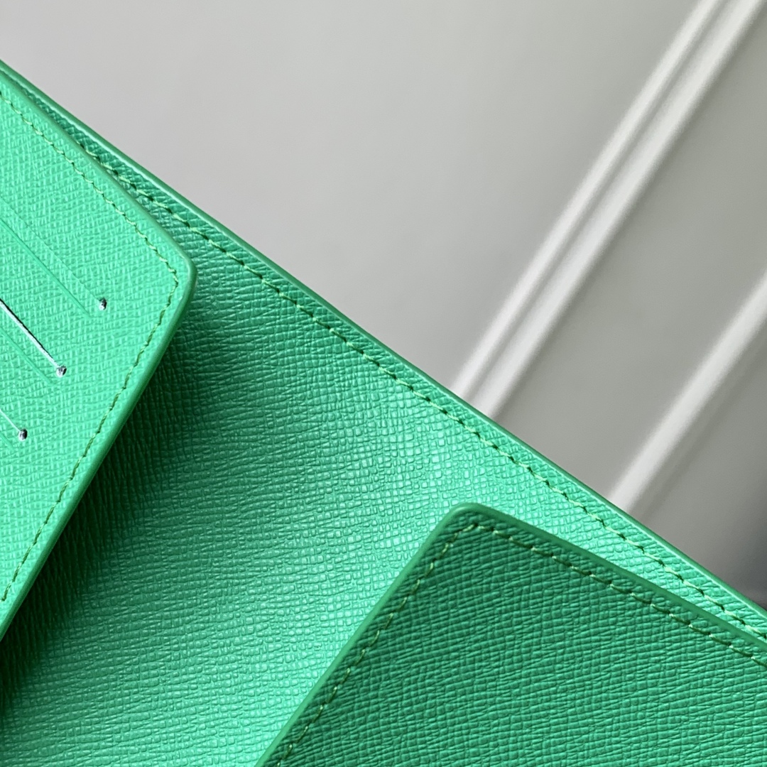 l0vis Vvtt0n wallet-14 x 2.5 x 10cm