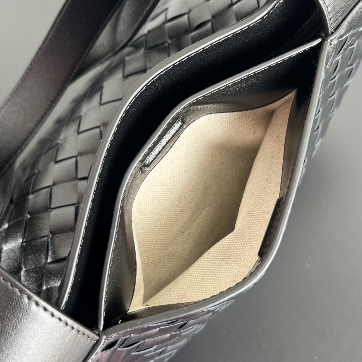 b0tt*ga Ven*ta tote-35*44*17cm