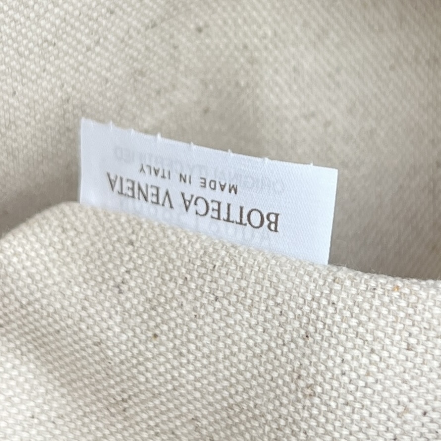 b0tt*ga Ven*ta tote-35*44*17cm