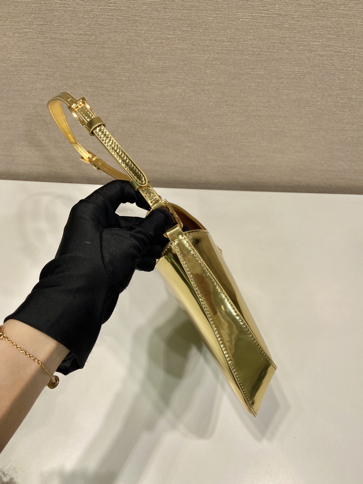 Pra*a cleo 1bc169 shoulder bag-22*18.5*4.5cm