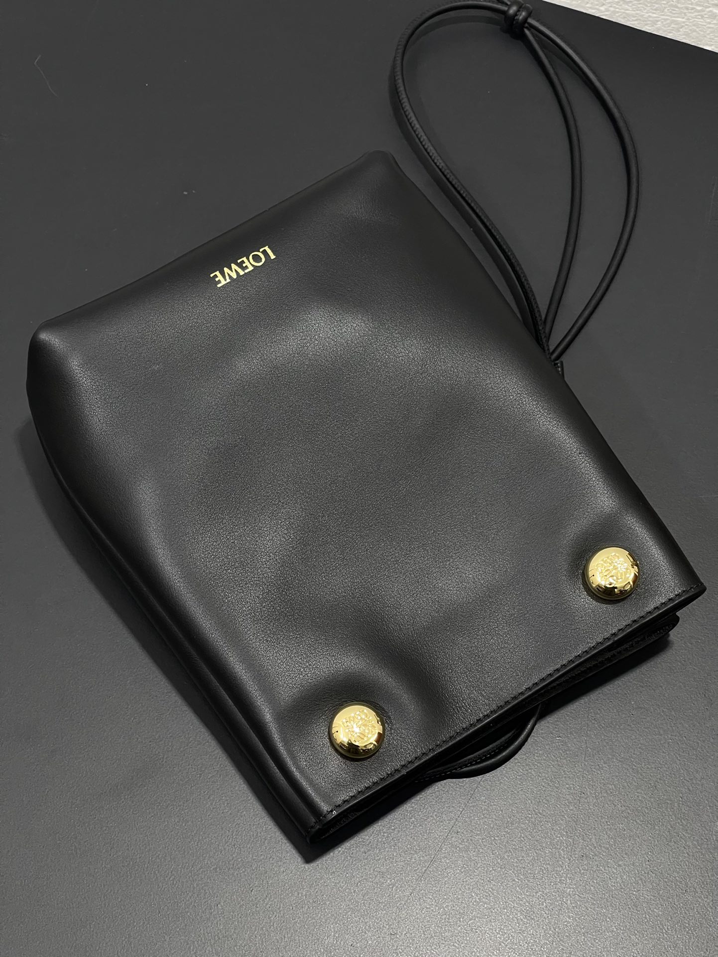 Lowee Pebble Pouch Bag-17*7*21.5CM