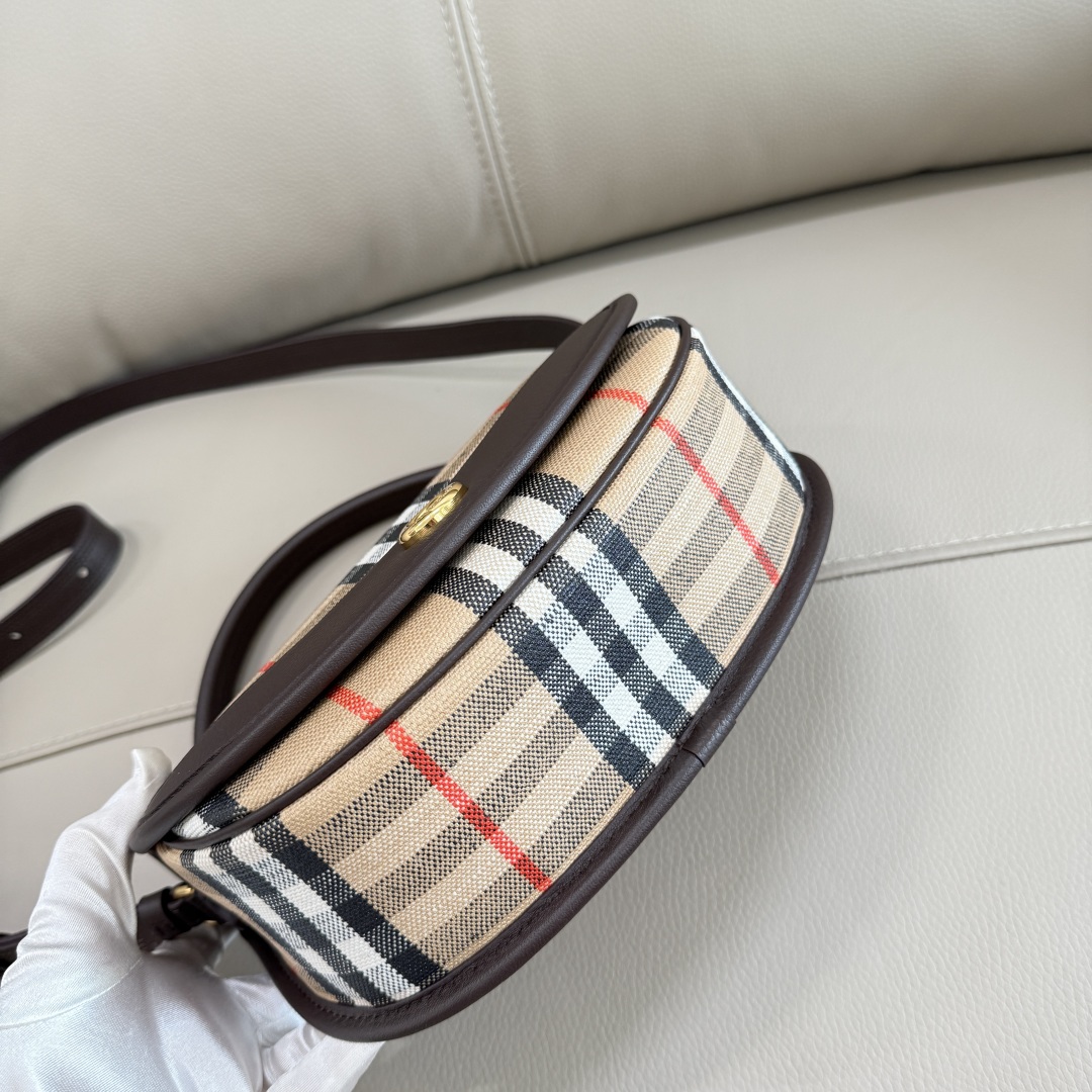 Bv*b*rry mini highlands bag​ in sand-24.5x8x 18cm