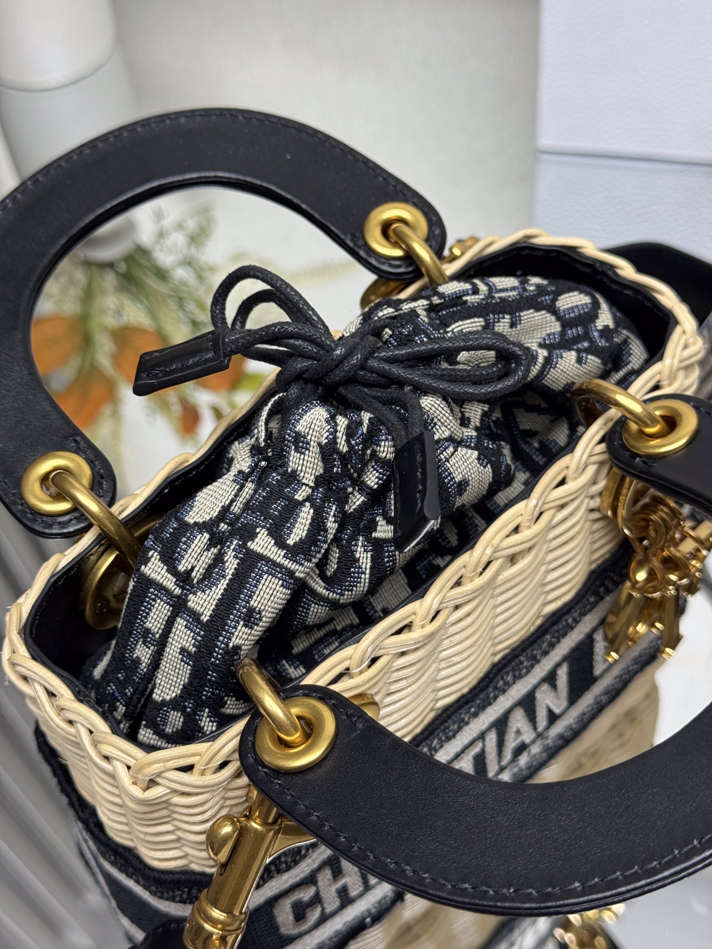 Lady Diro Mini-17*15*7CM