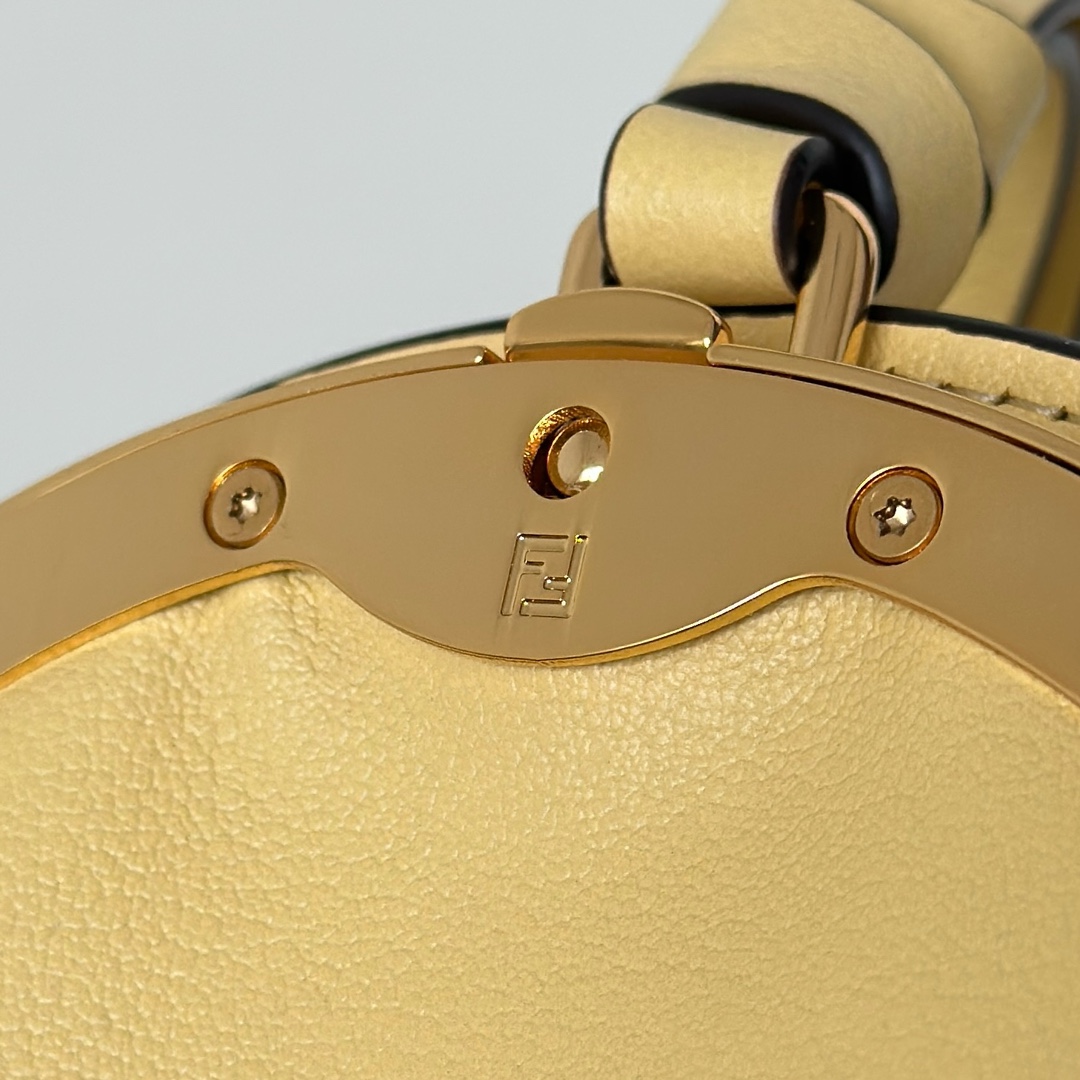 F**di spy bag -32*12*18cm