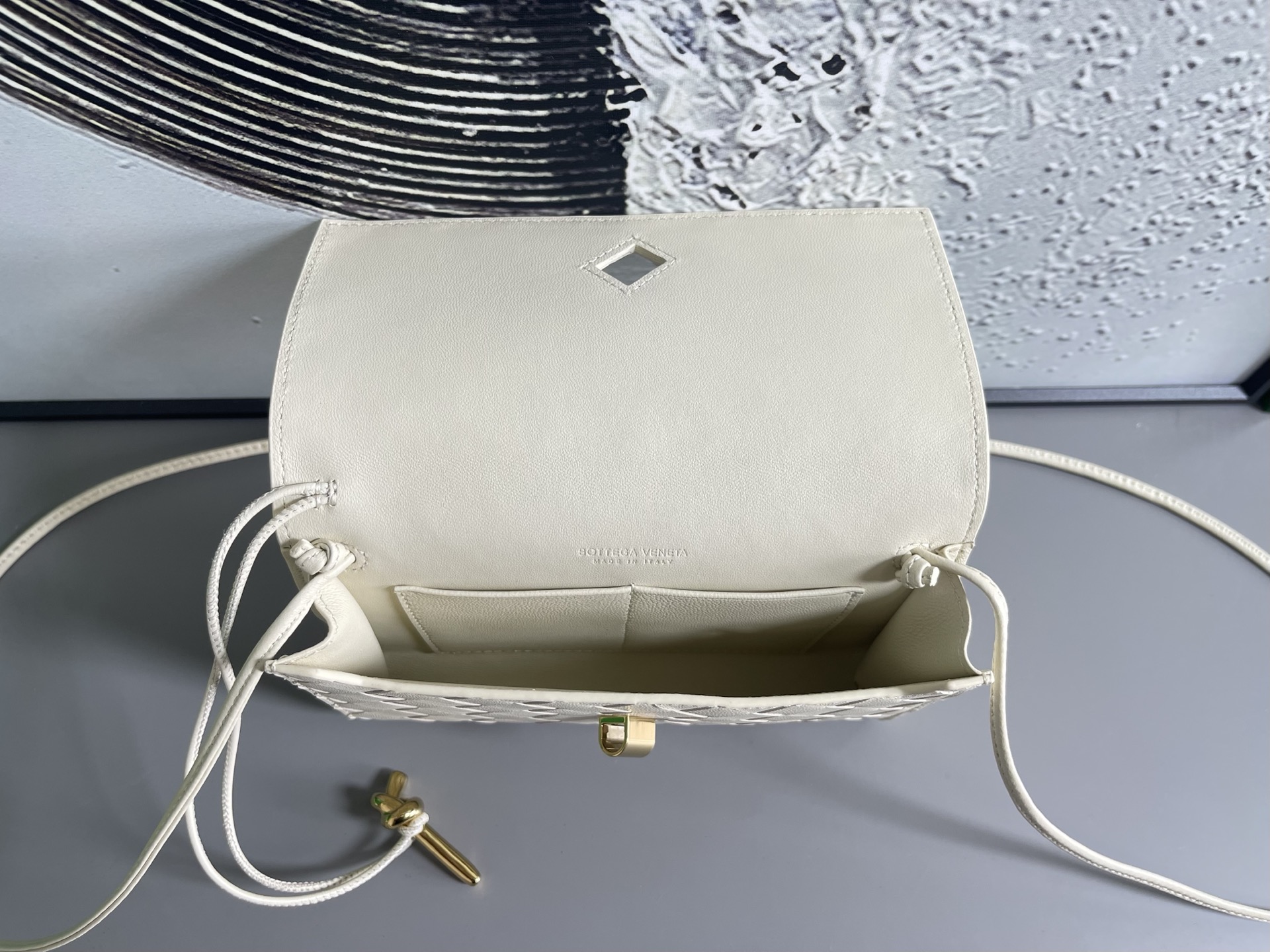 b0tt*ga Ven*ta andiamo pouch-12.6*19*2cm