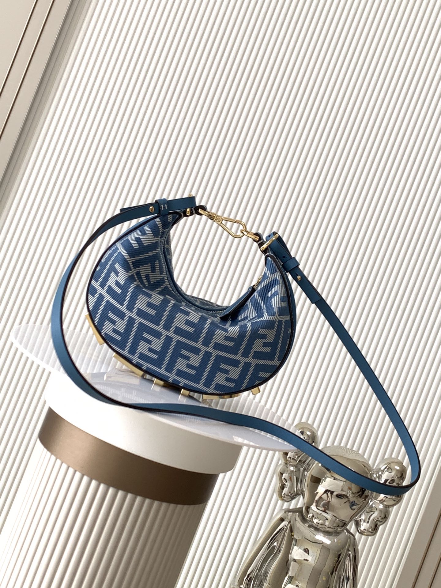 F**di graphy bag-20*7.5*13cm