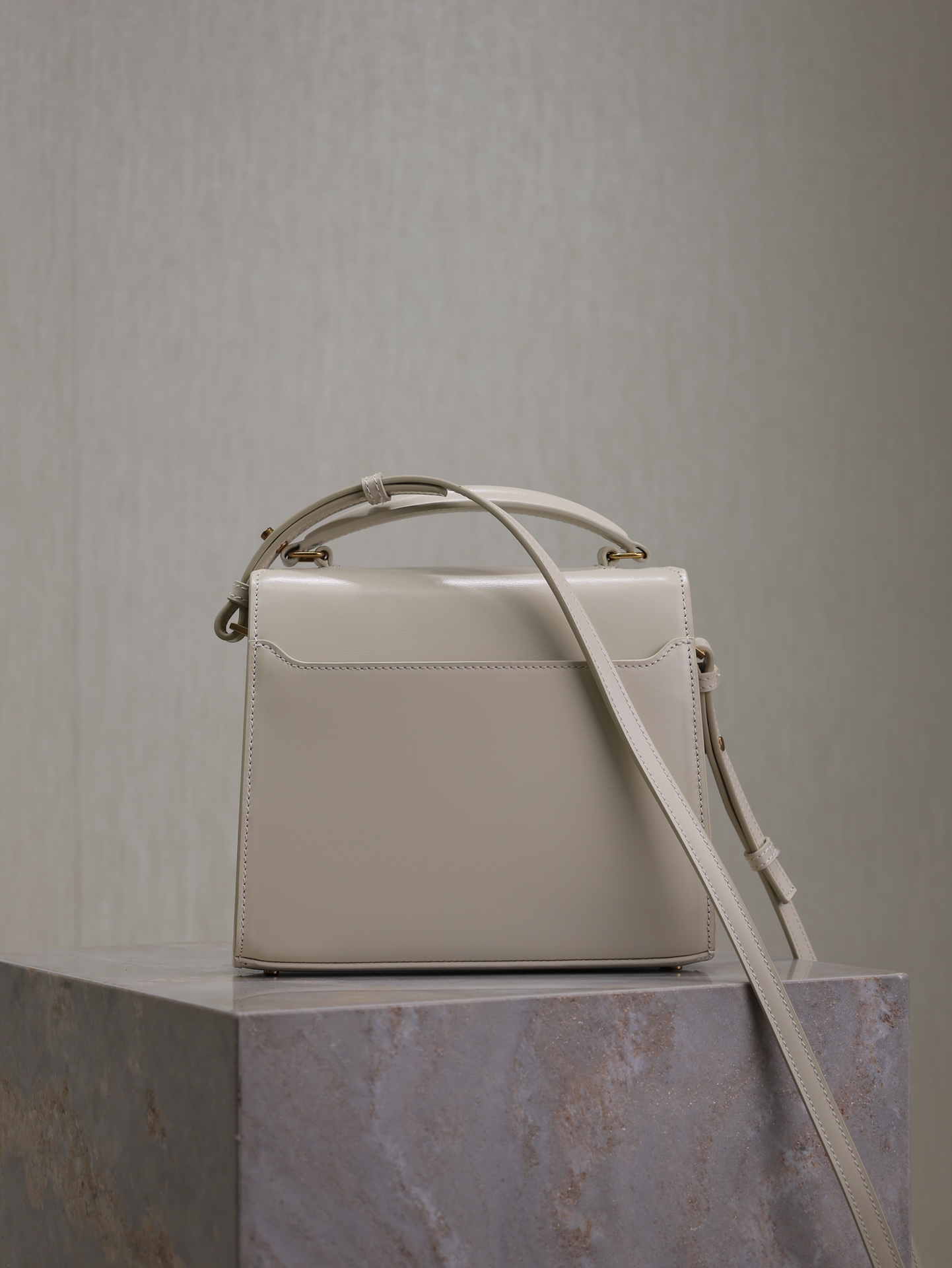 Y51 cassandra bag-20*16*7.5cm