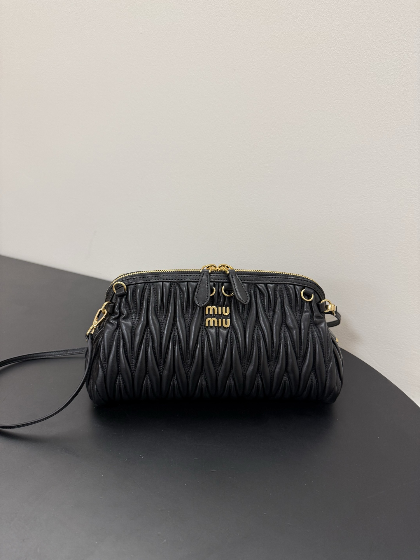 Miu Miu Matelassé Leather Clutch Bag-28* 14.5* 10CM