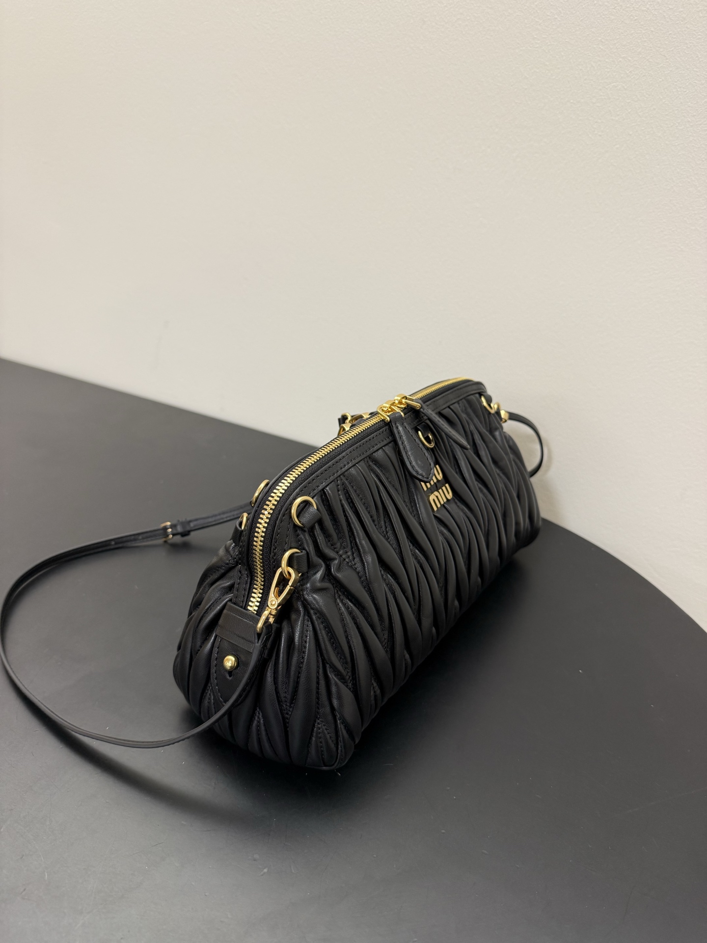 Miu Miu Matelassé Leather Clutch Bag-28* 14.5* 10CM