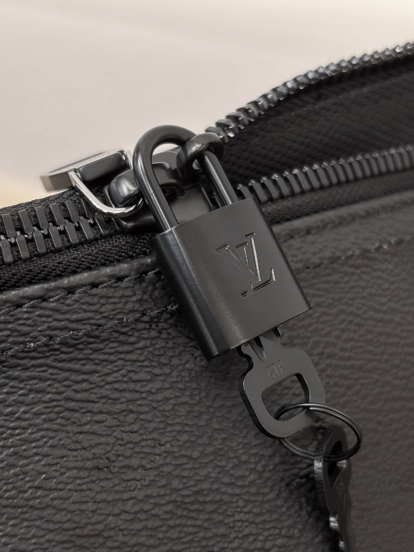 L0vis Vvtt0n Keepall Bandoulière 55-55x31x26CM