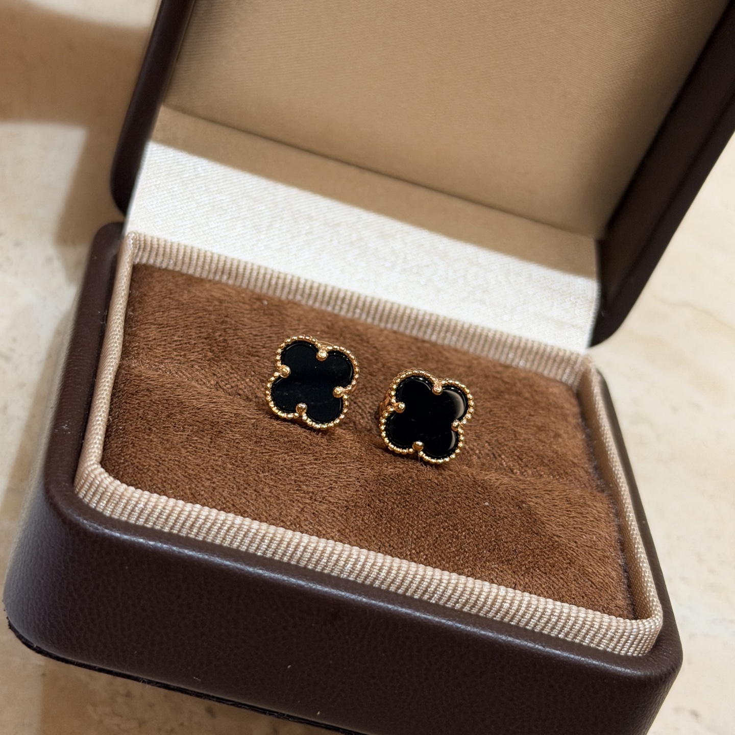 V*n Cl**f &Arpels Earring