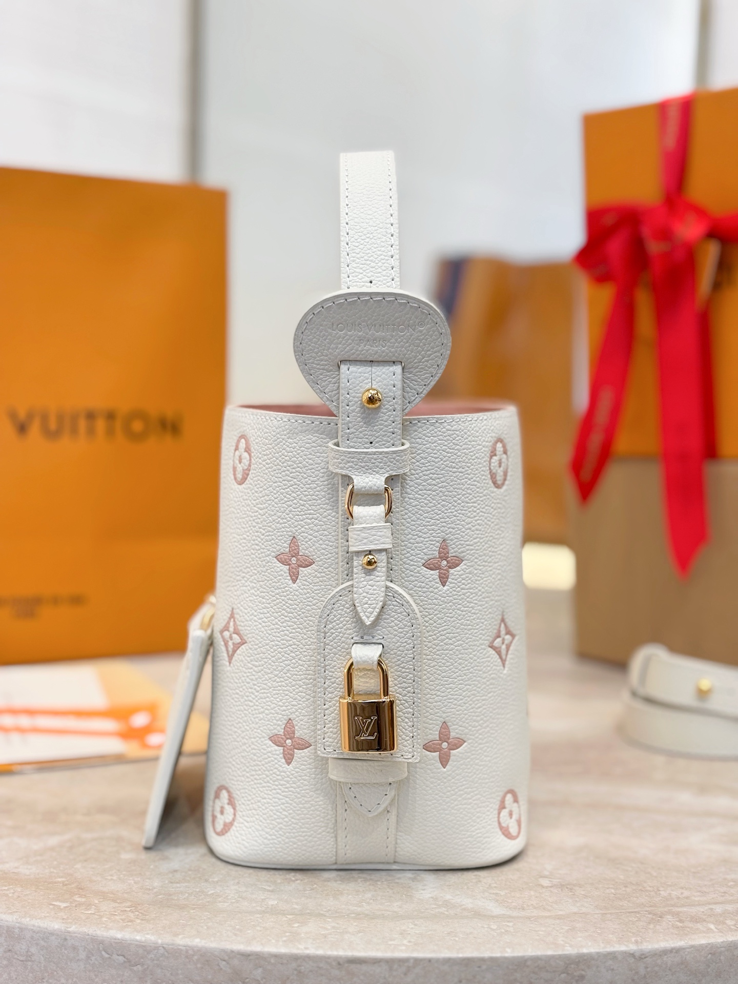 LV All In BB Bucket-M15130-18 x 12 x 16CM