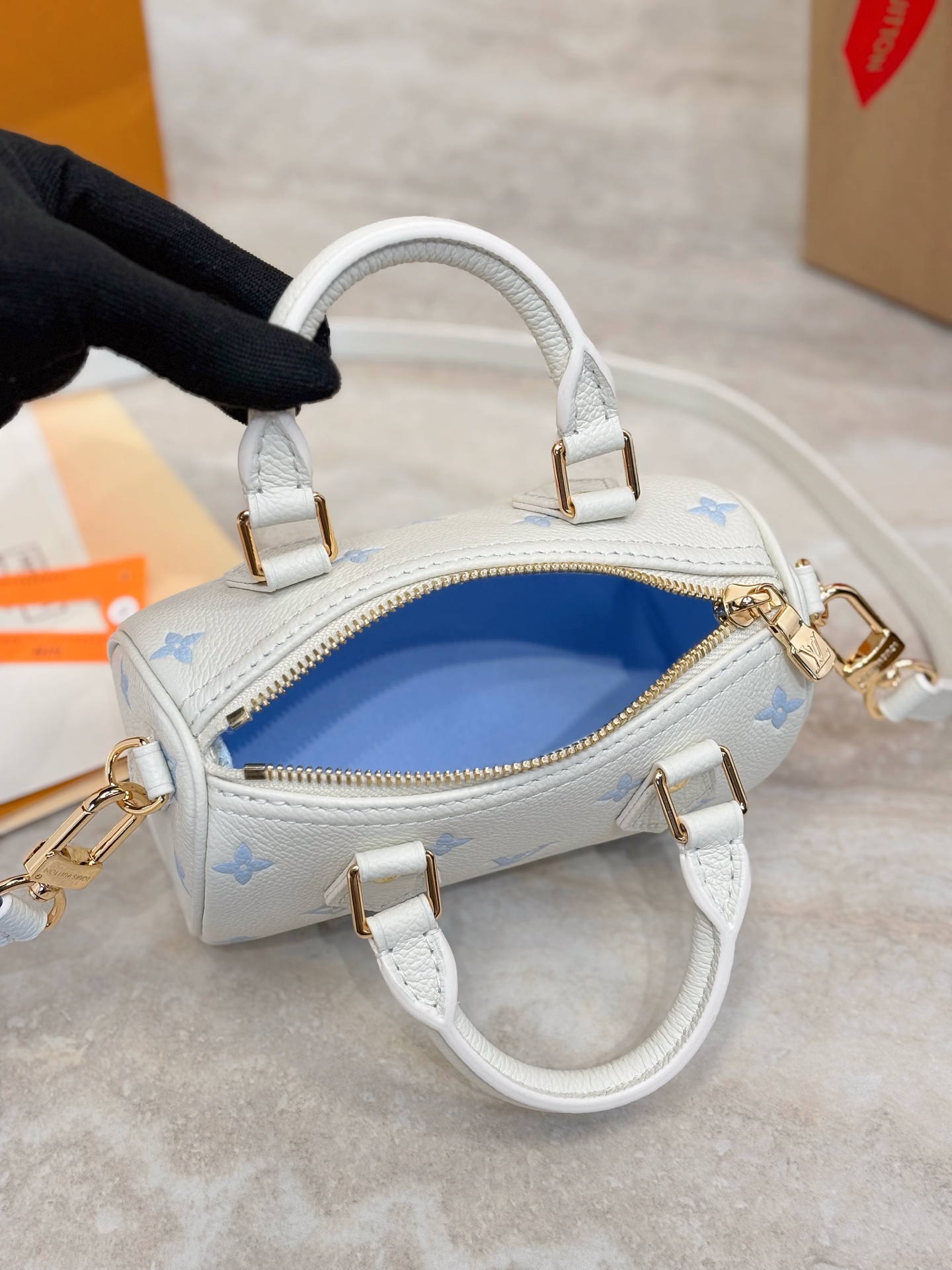 L0vis Vvtt0n Nano Speedy-M27702-16x10x7.5CM