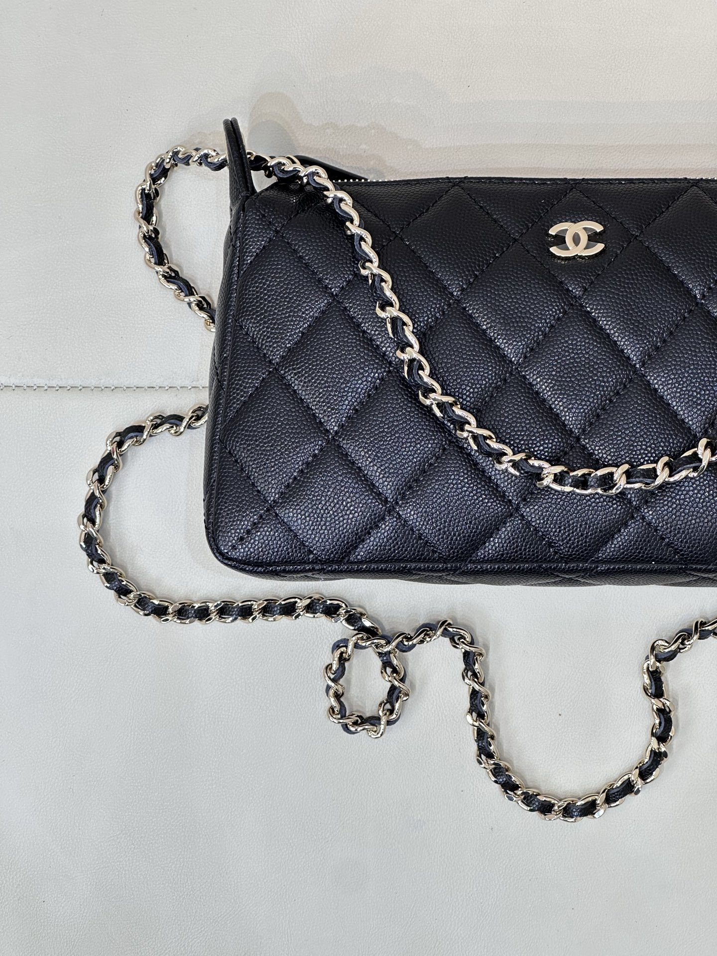 *Ch@Nel Caviar Quilted Purse With Chain Black-26*17*8CM