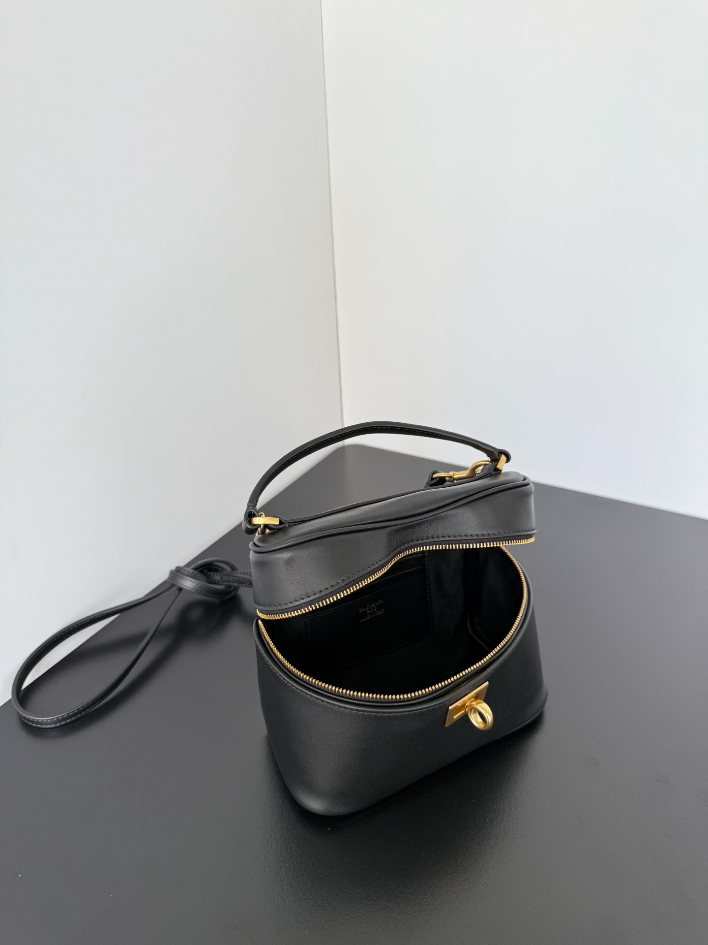 Balenc*iaga Rodeo Vanity Crossbody Bag-18*12.9*8.3CM