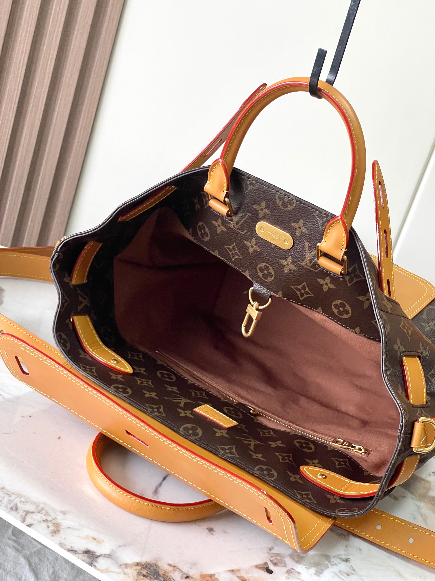 L0vis Vvtt0n Steamer 30 G69-M25989-33x32x14CM