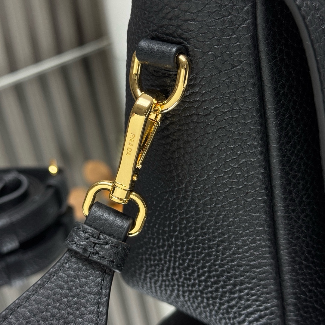 Pra*a 1BD314 Leather Shoulder Bag-23*18*9CM
