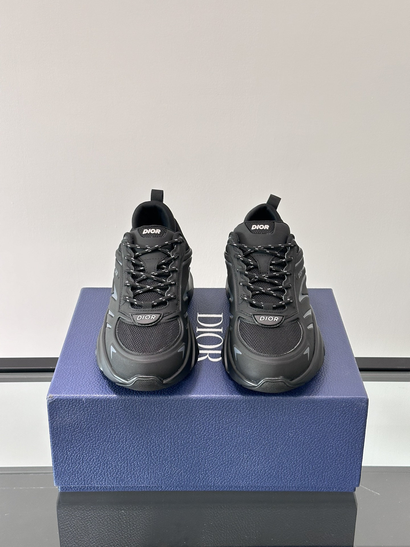 Diro Sports Sneakers