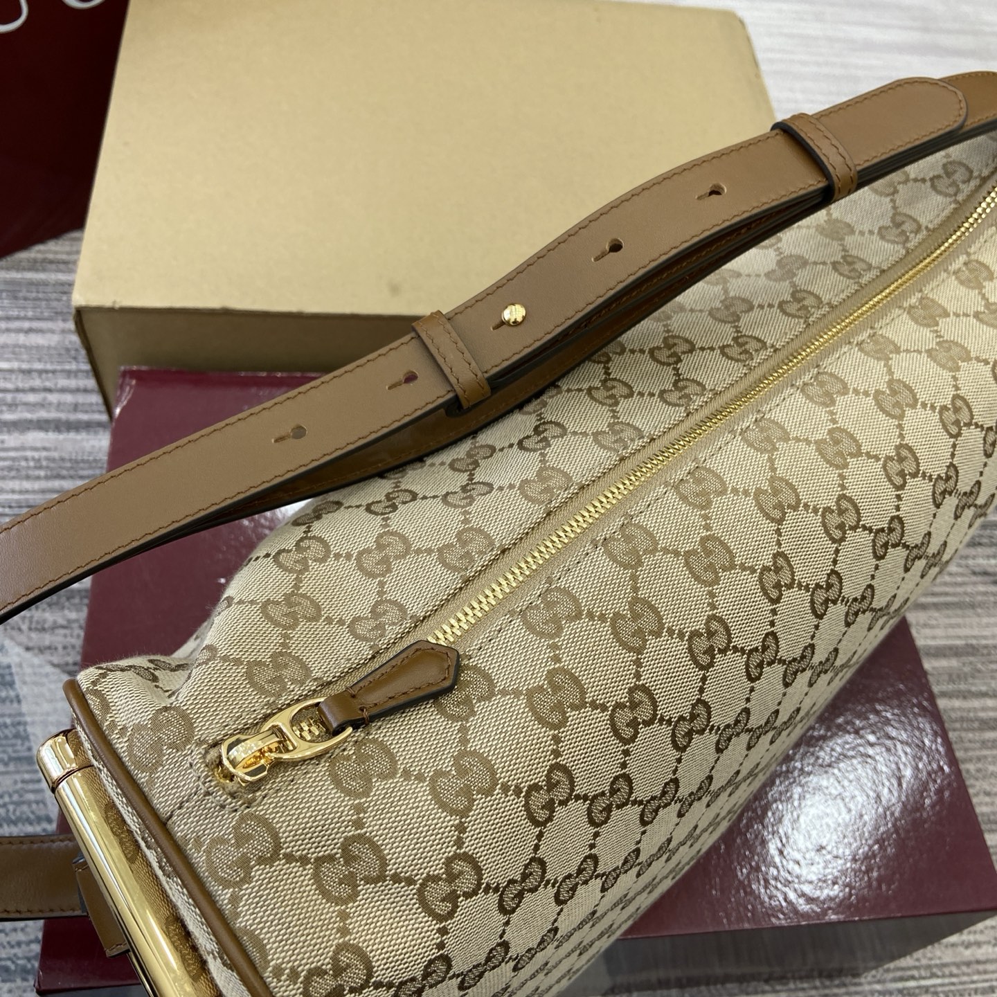 Gvc*1 Half Horsebit Small Shoulder Bag-31.5*17*12CM