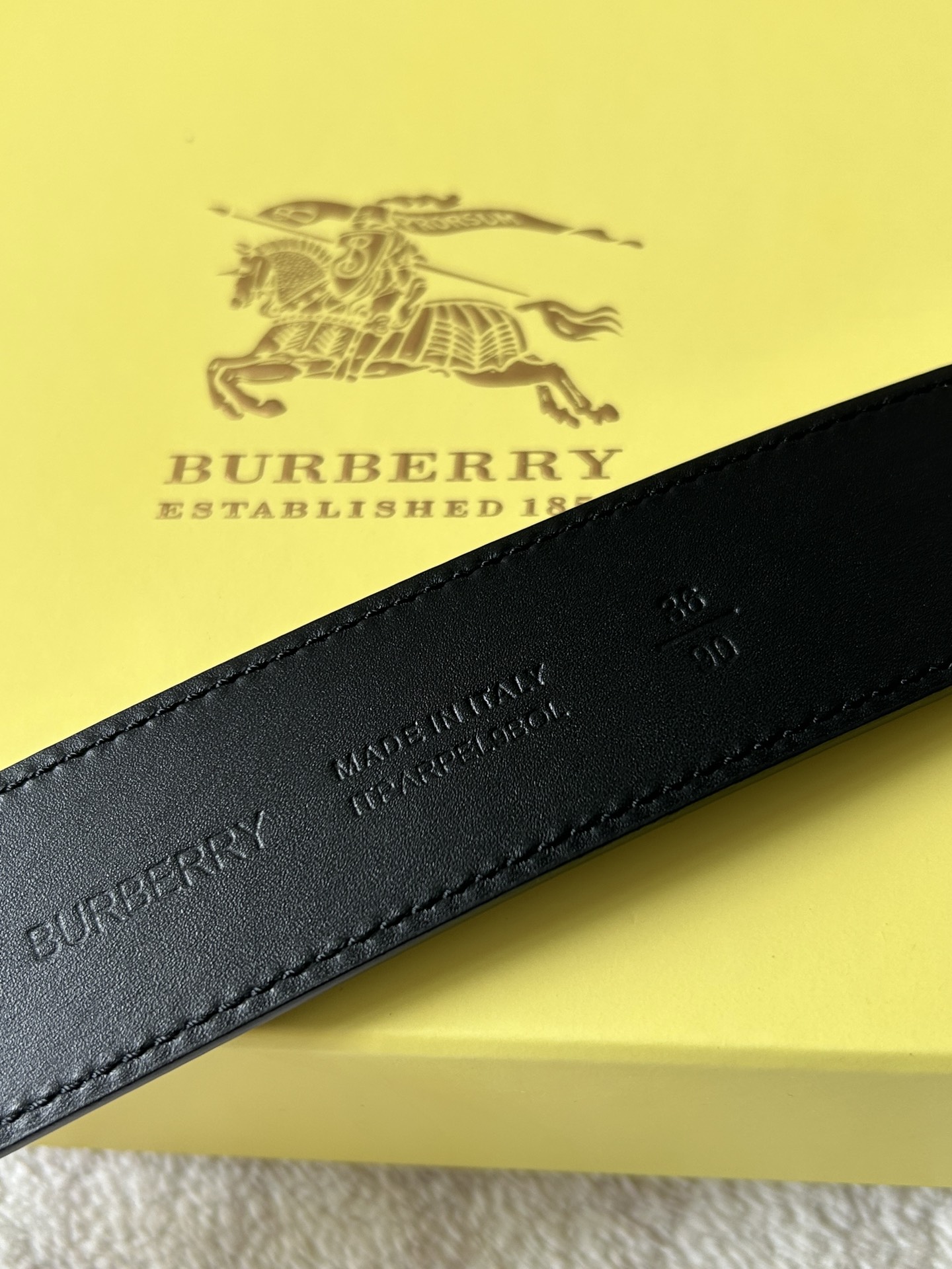 Bv*b*rry Belt-3.5CM