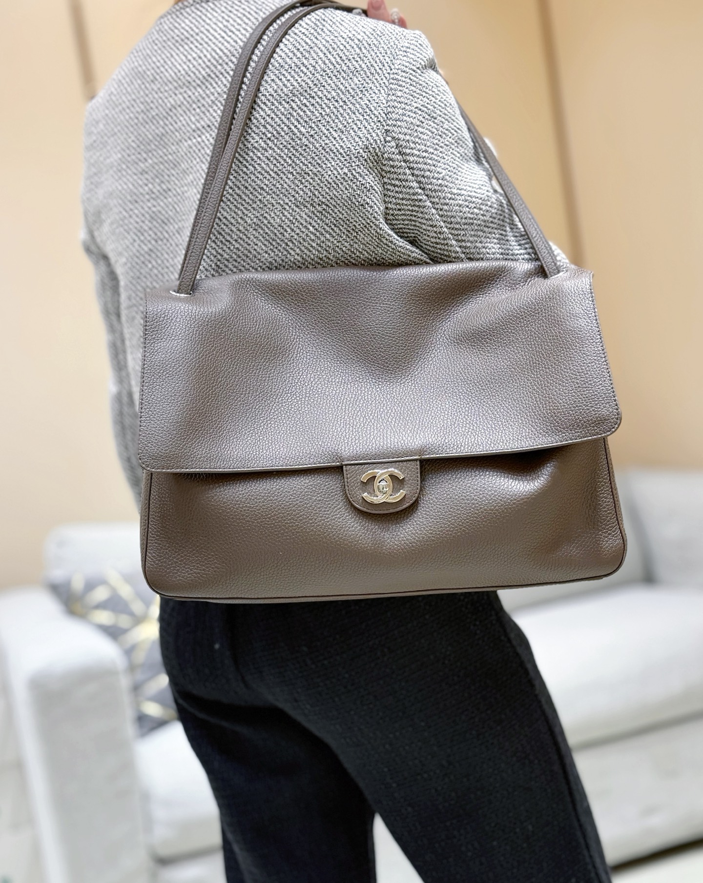 Ch@nel Maxi Flapbag , Grained Calfskin & Silver-Tone Metal, lLight-26*38.5*11CM
