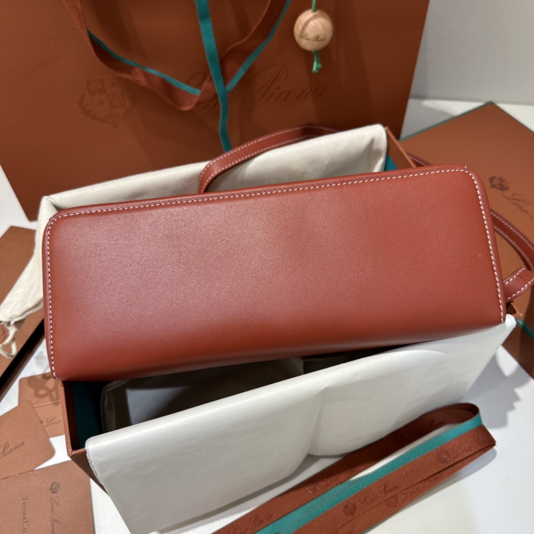 L0r0 P1ana Extra Bag L27-16*27*10CM