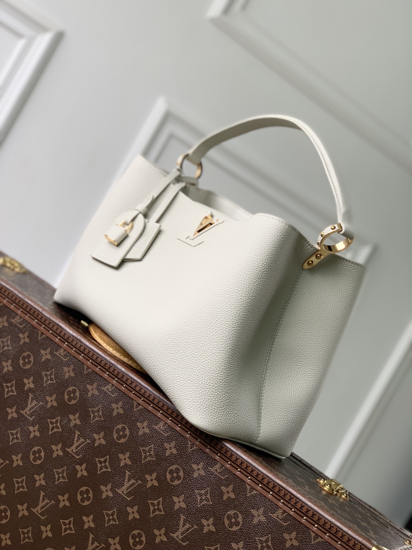 L0vis Vvtt0n Capucines Handbags-37.5 x 15.5 x 24CM