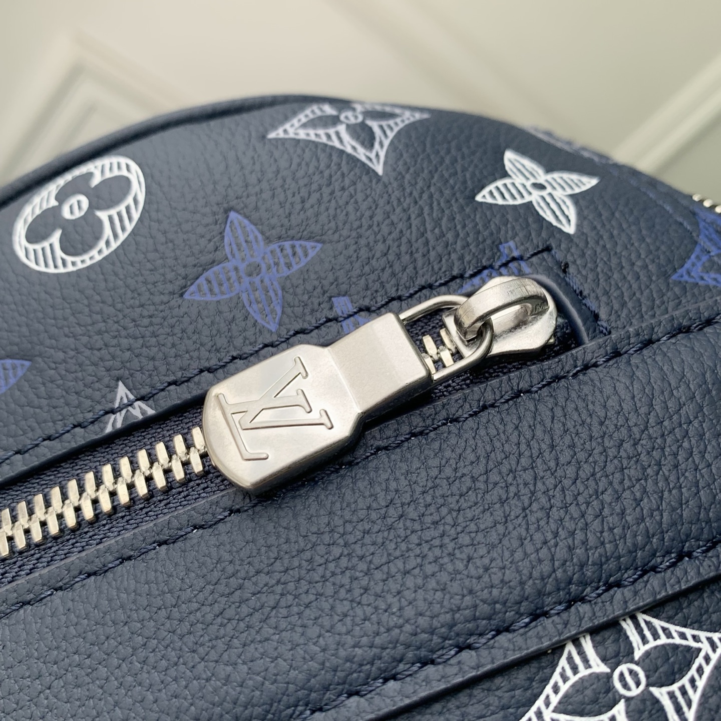 L0vis Vvtt0n City Keepall-27x17x13CM
