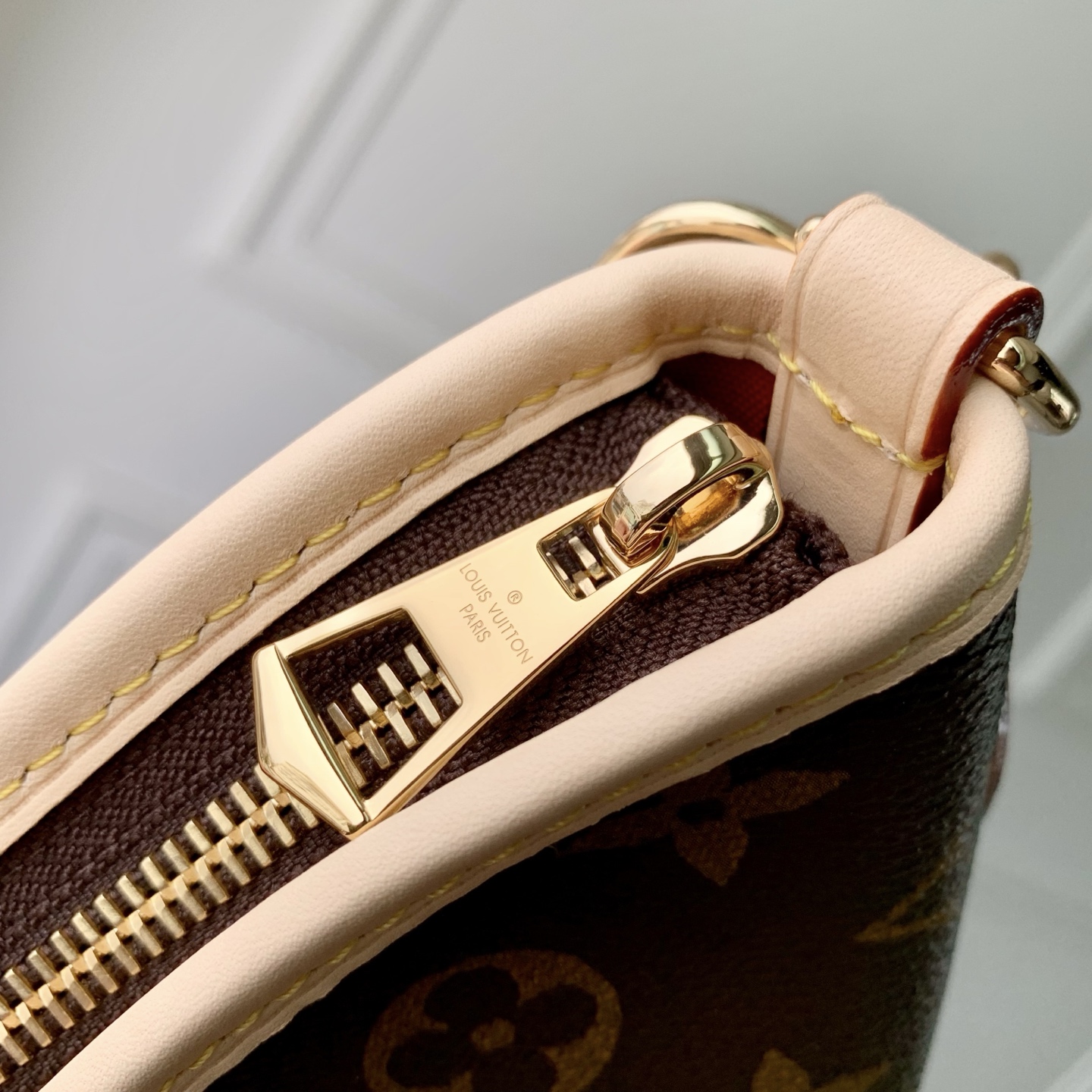 L0vis Vvtt0n Lineup BB Monogram - Women - Handbags-25*22*10CM
