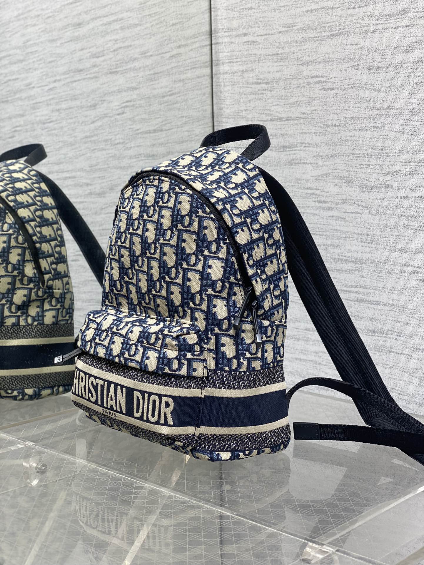 Diro Oblique Backpack-21.5*13*31.5CM
