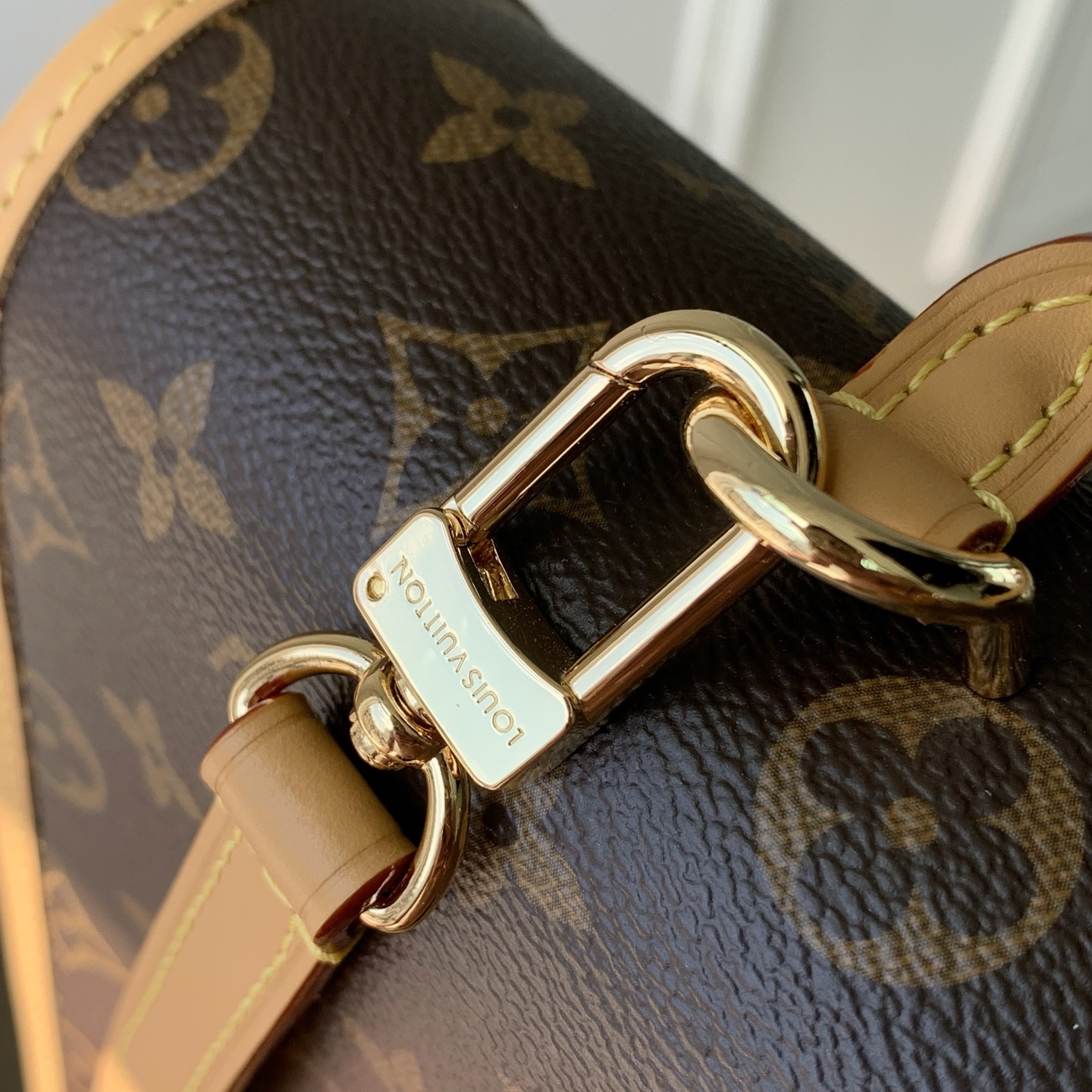 Lou*is Vvtt0n Diane Backpack MM Monogram-26 x 31.5 x 11CM