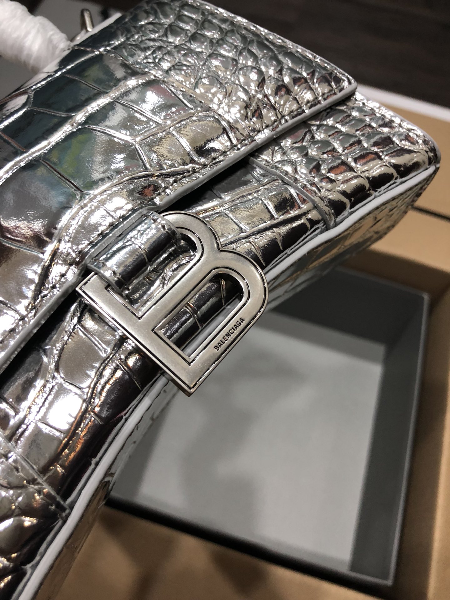 Ba*len*cia*ga small hourglass bag-13*8*19cm