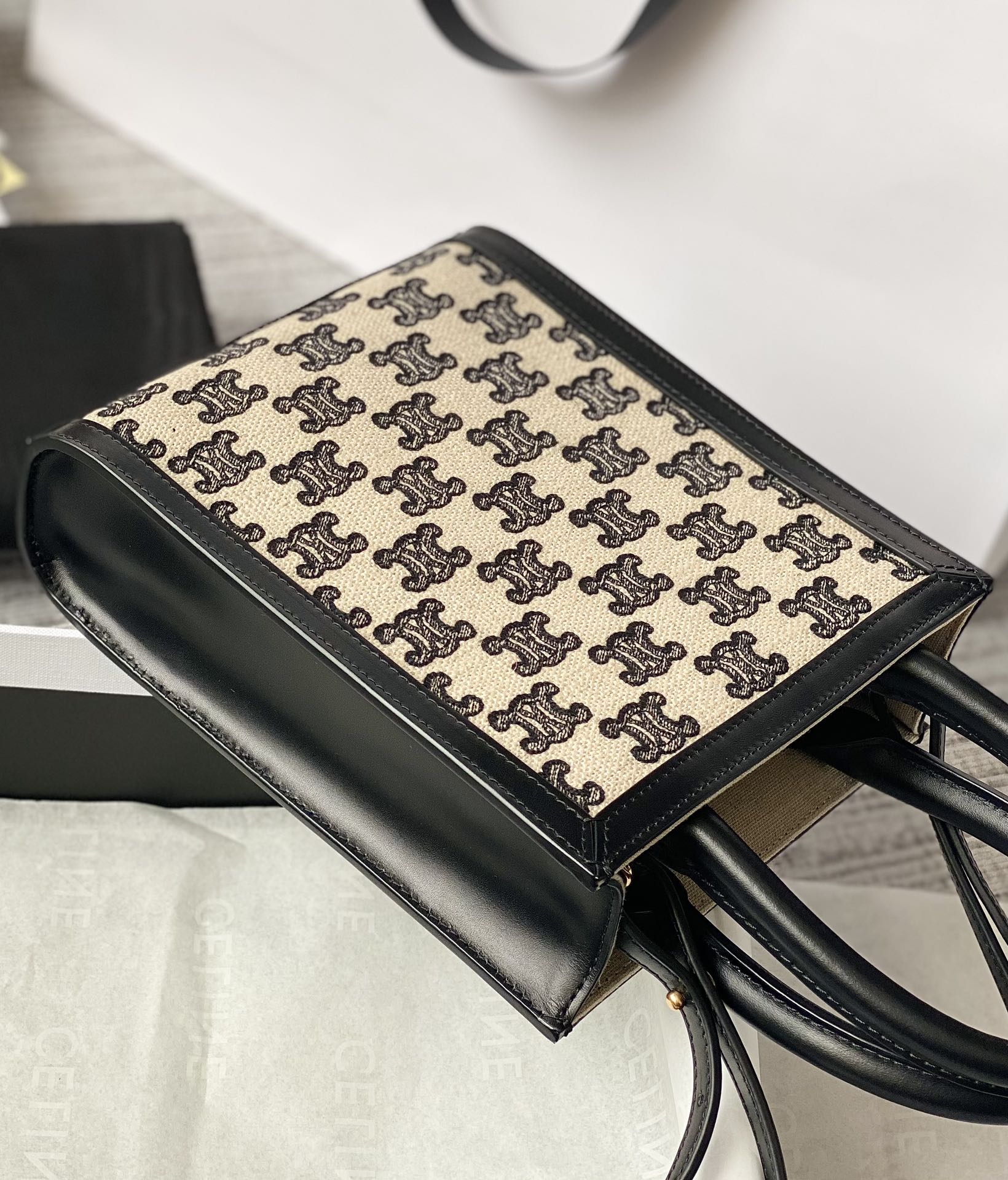Celin Triomphe Tote-17*21*4CM