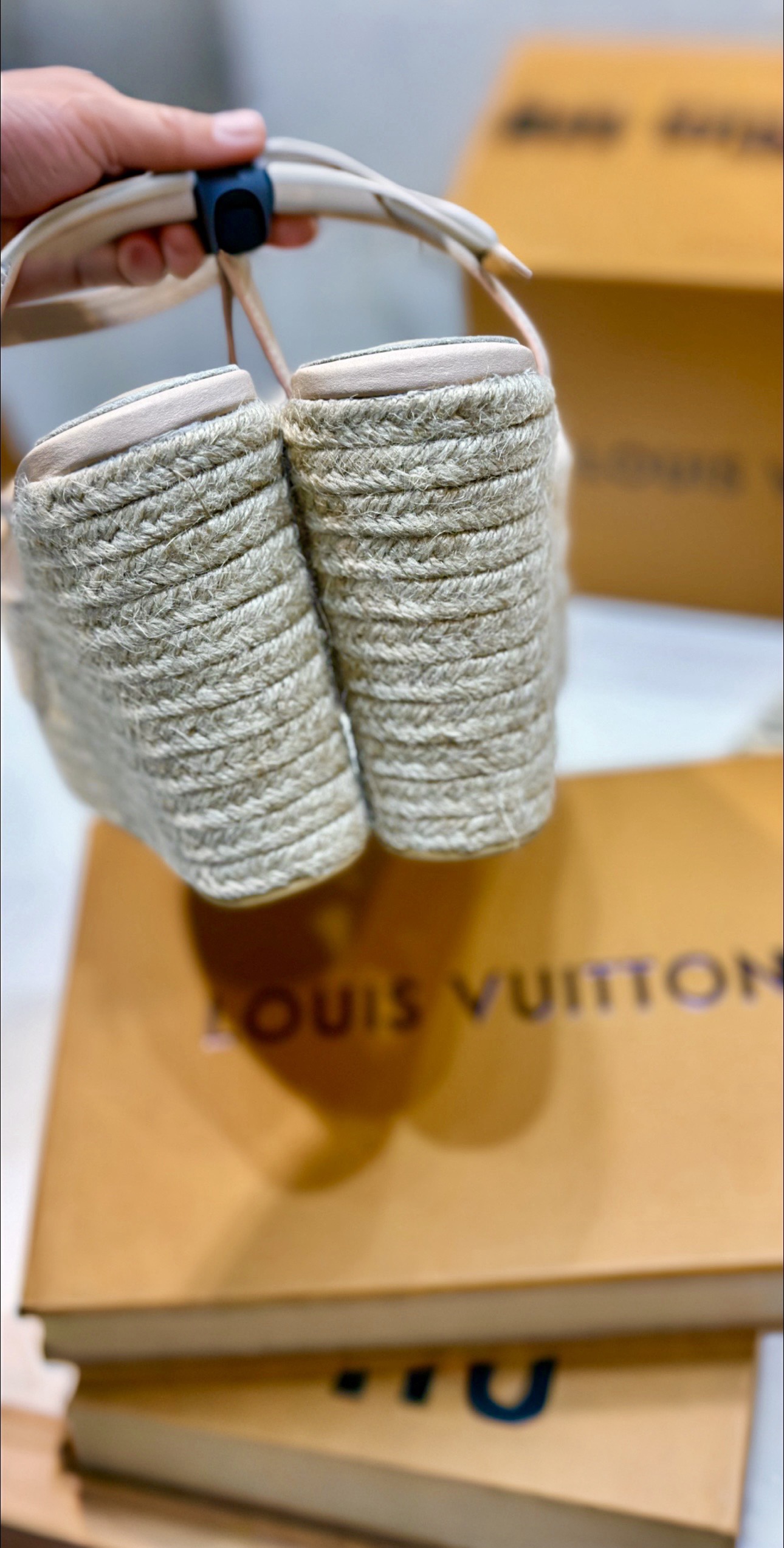 l0vis Vvtt0n sandals-12cm