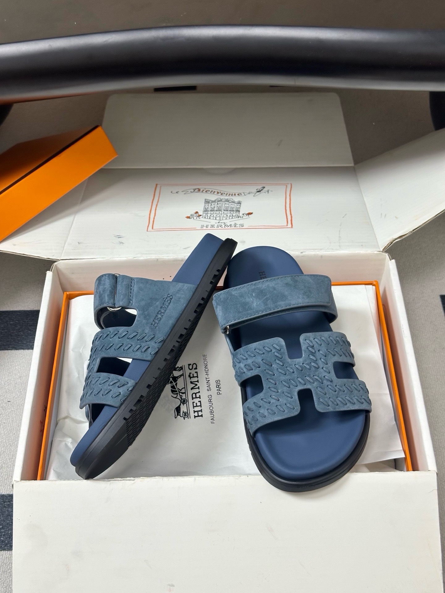 H**me5 Slides